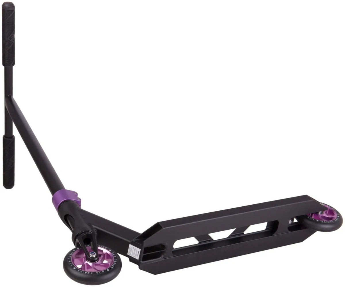 Freestyle koloběžka Striker Essential M Black Purple